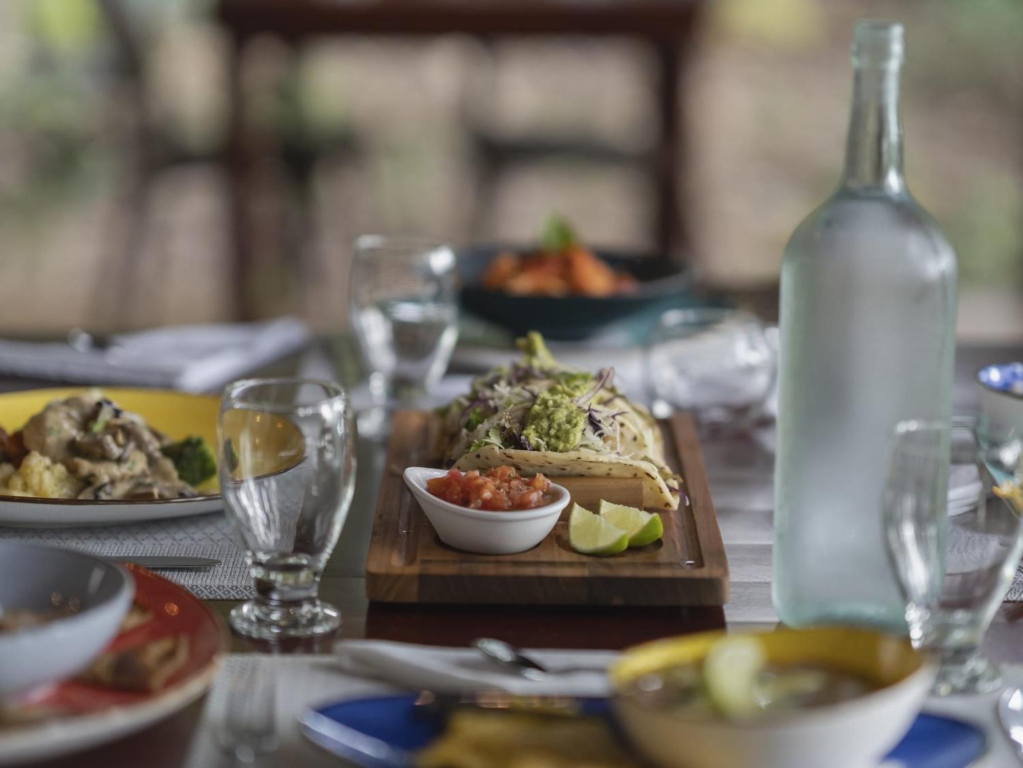 Los Vivos Beachfront Experience Pochote ภายนอก รูปภาพ